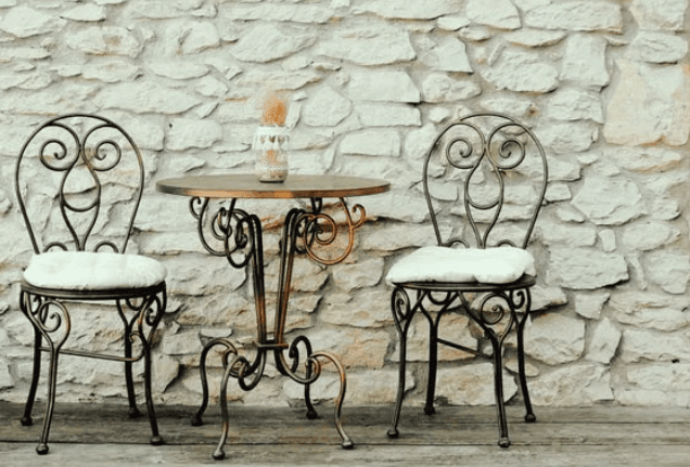 Powder Coating vs. Hot-Dip Galvanizing for Outdoor Ironwork