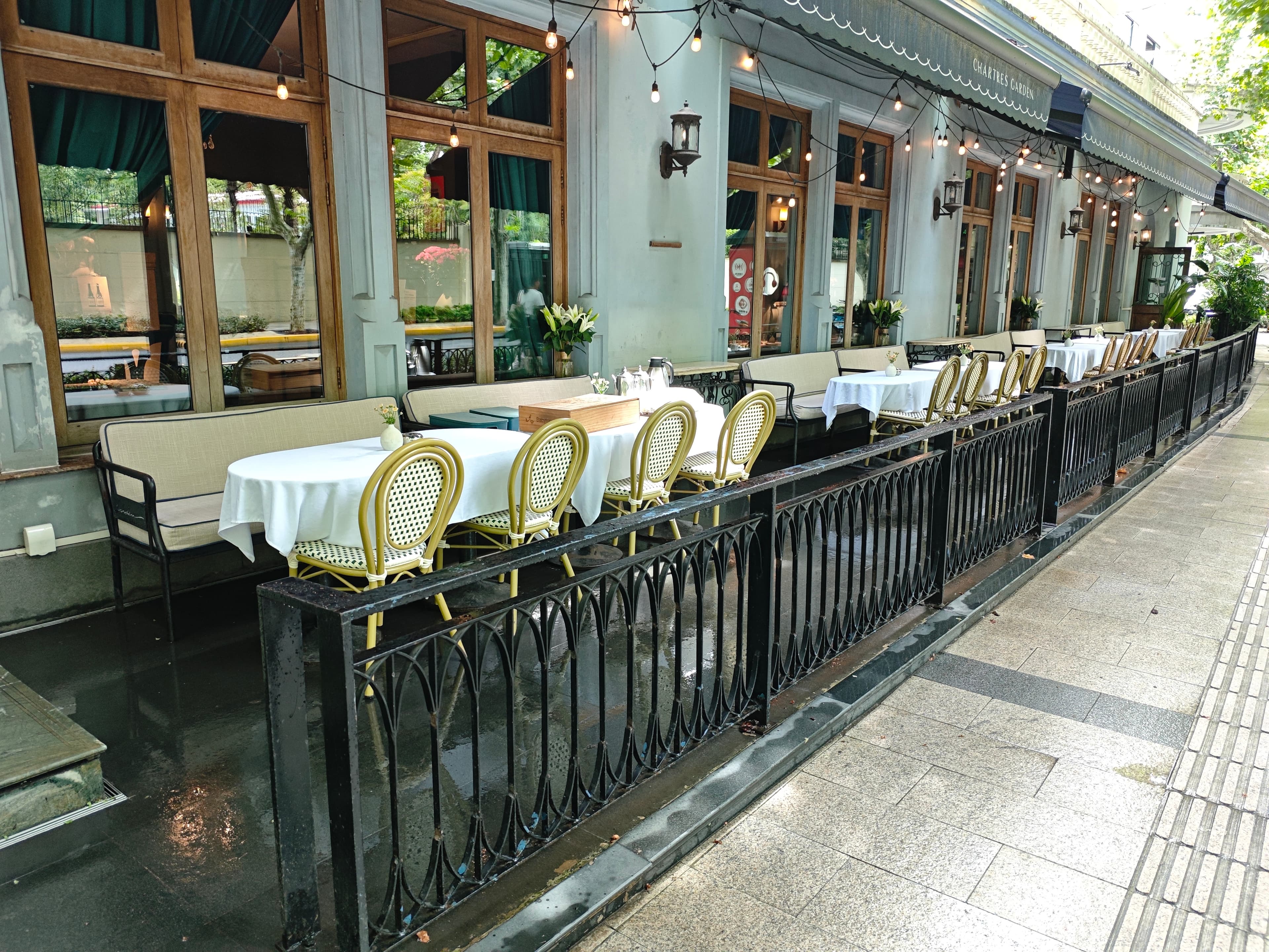 Small protective iron fence 2
